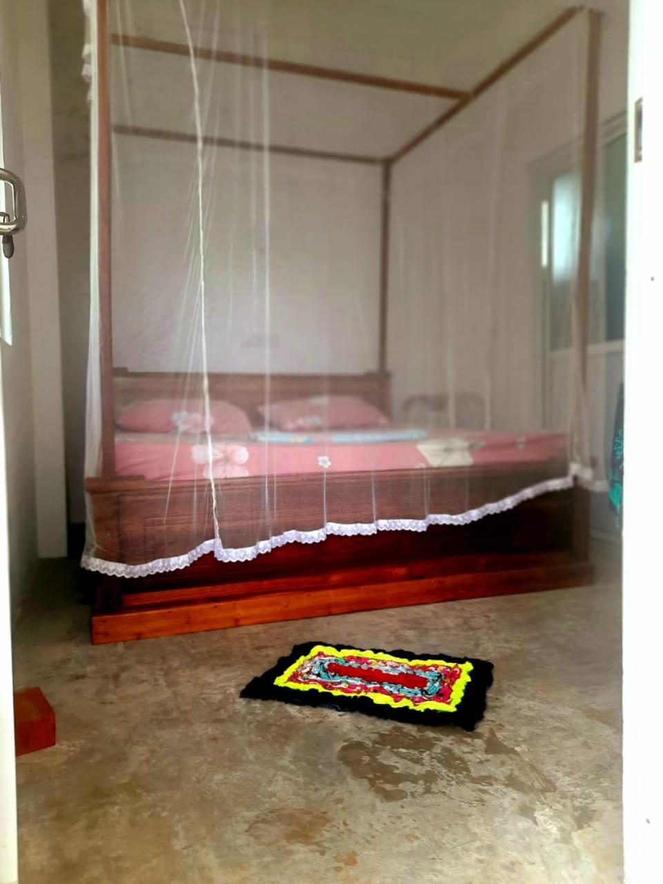 Ameesha Guesthouse 乌纳瓦图纳 外观 照片