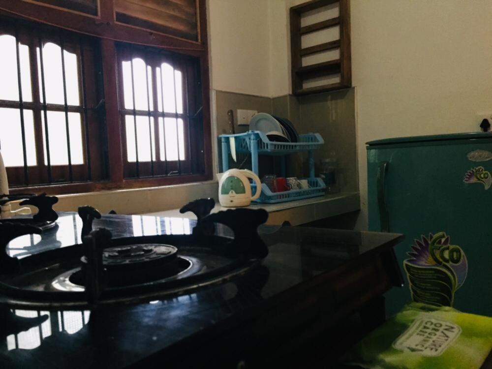 Ameesha Guesthouse 乌纳瓦图纳 外观 照片